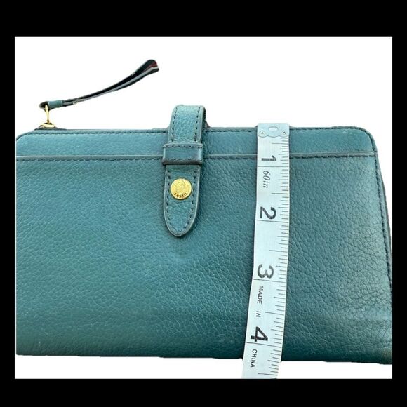 Fossil Teal Green Pebbled Leather Zip Around Credit Card Wallet Wristlet Clutch - Picture 7 of 7
